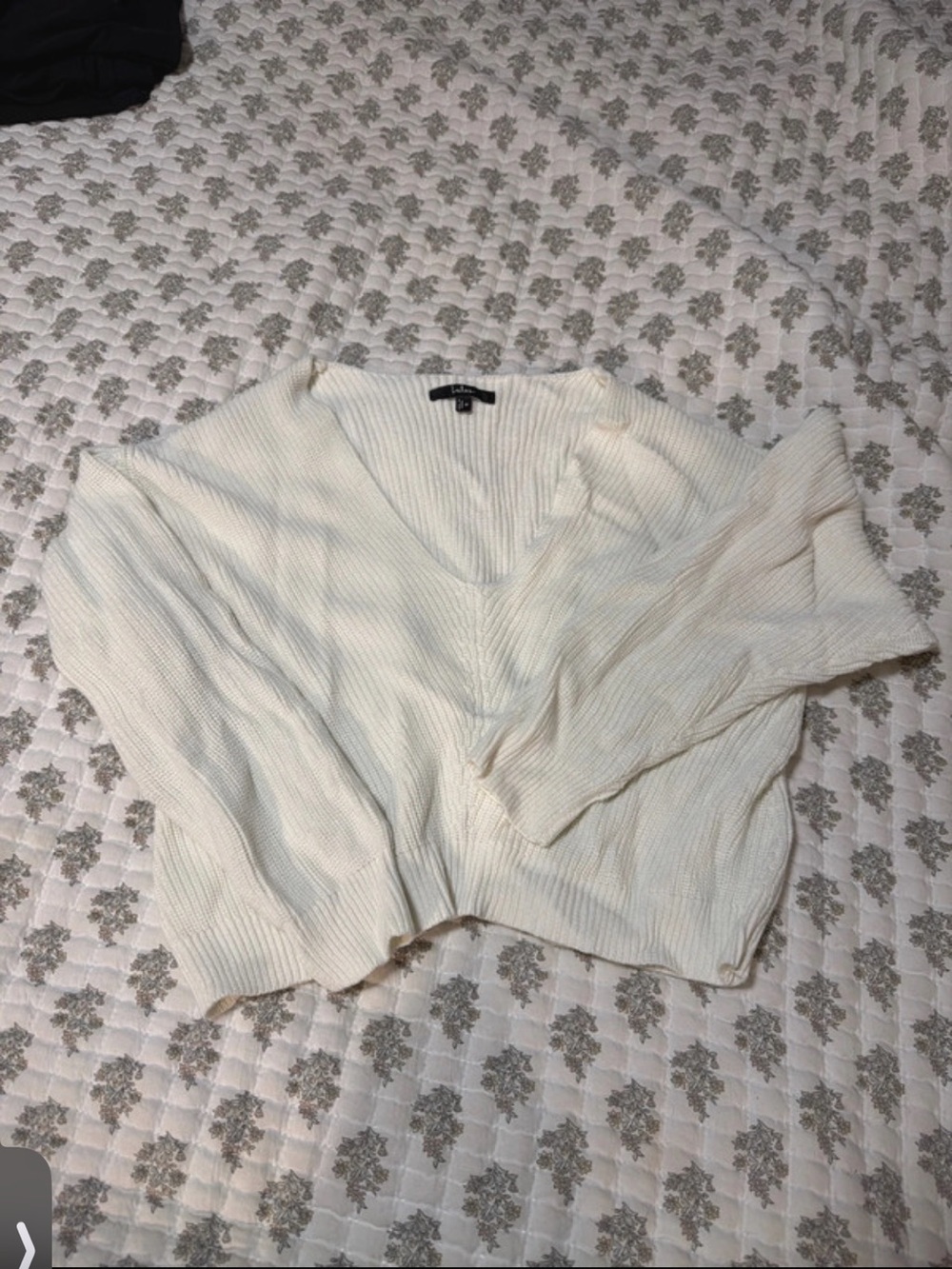 Lulu's Cream Ribbed V-Neck Sweater